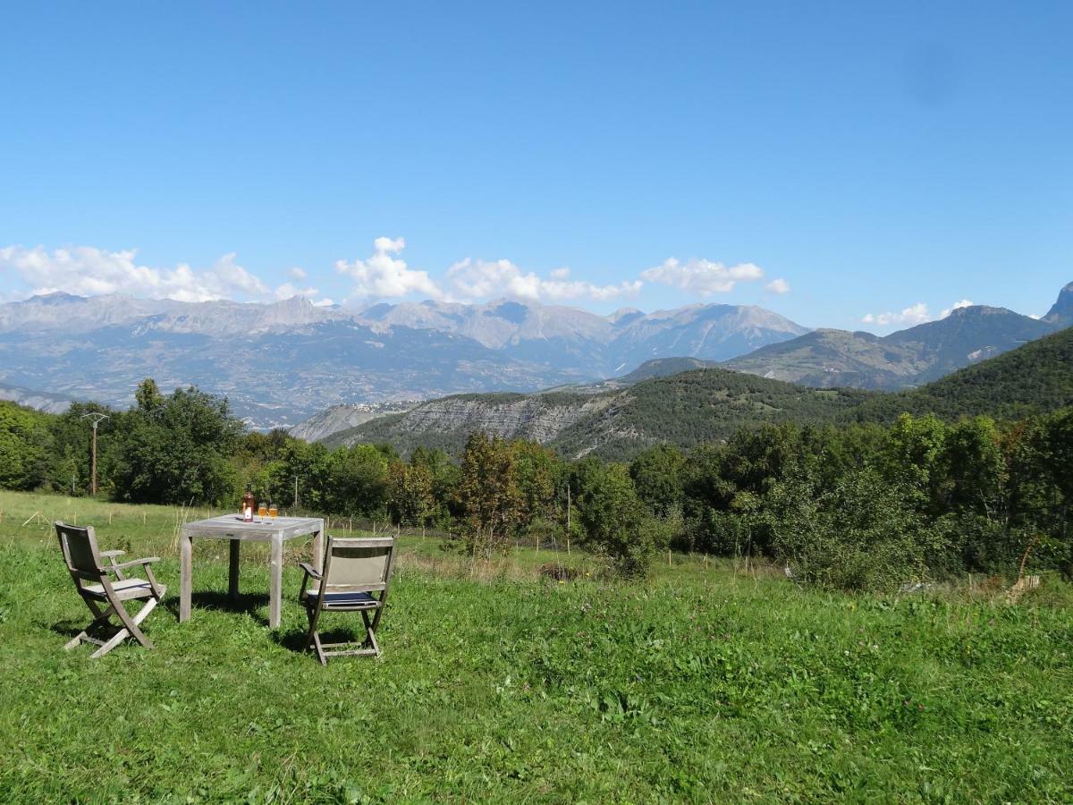 Maison D'Hotes L'Arnica La Breole Luaran gambar
